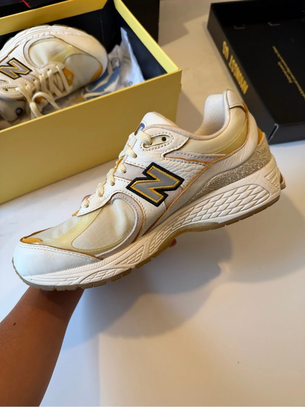 (8.5) New Balance 2002R Joe Fresh